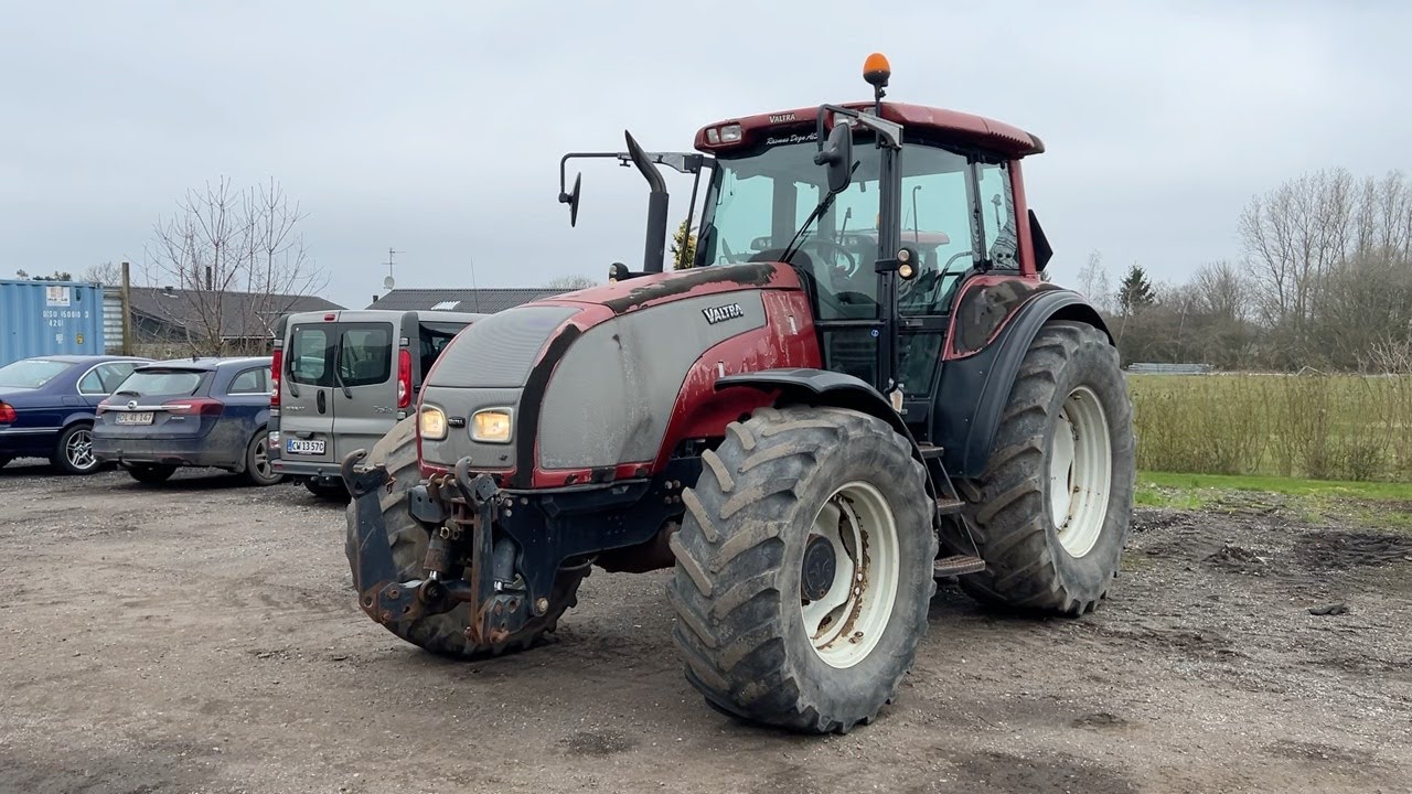 Køb Traktor Valtra T150 på Klaravik