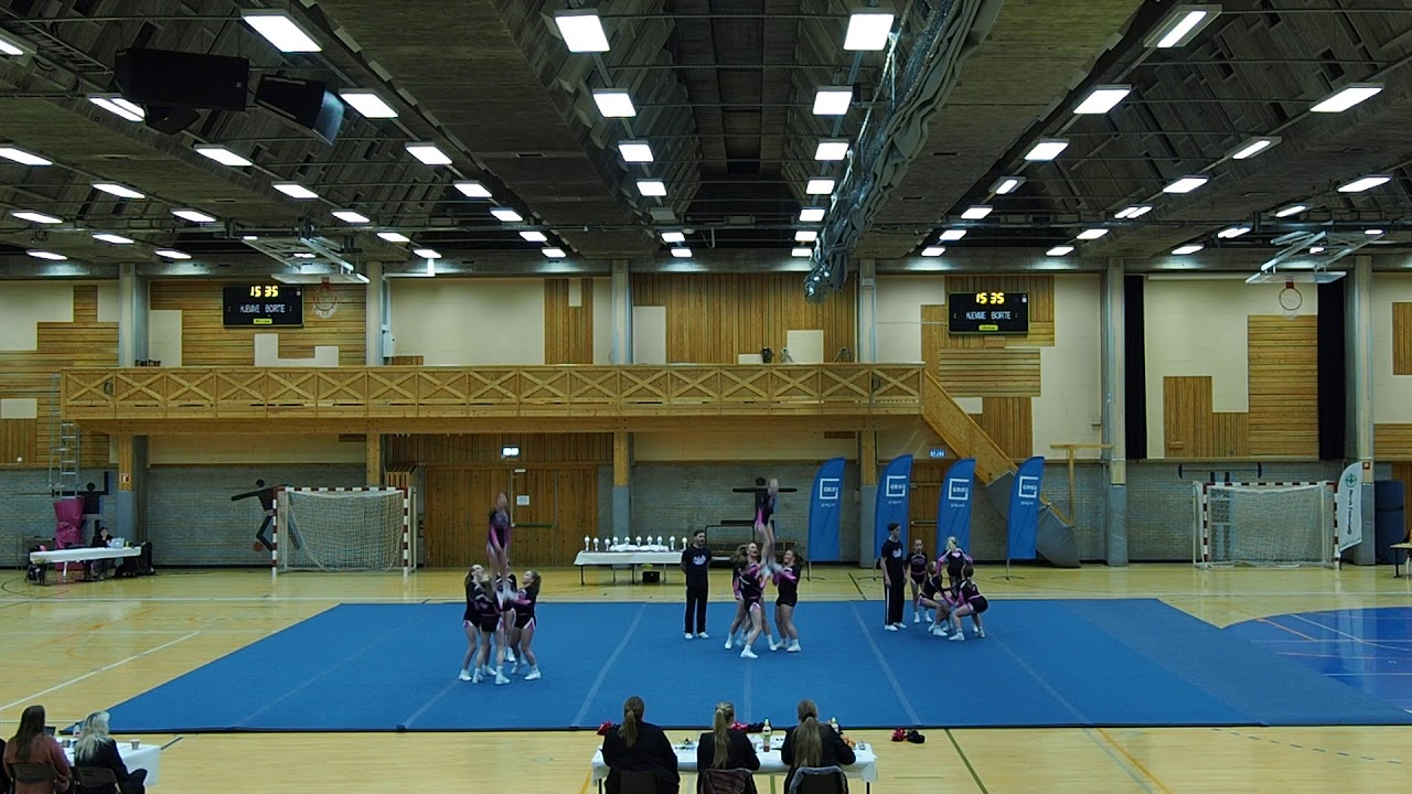 Julecup 2019 - Crystal Diamonds