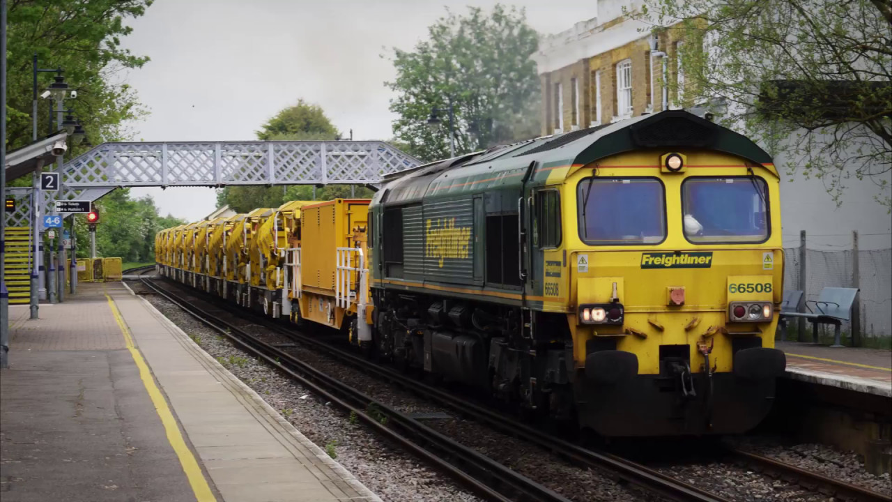 Freightliner 66508 & 66519 Pass Sandwich with Network Rail HOBC 7/5/17