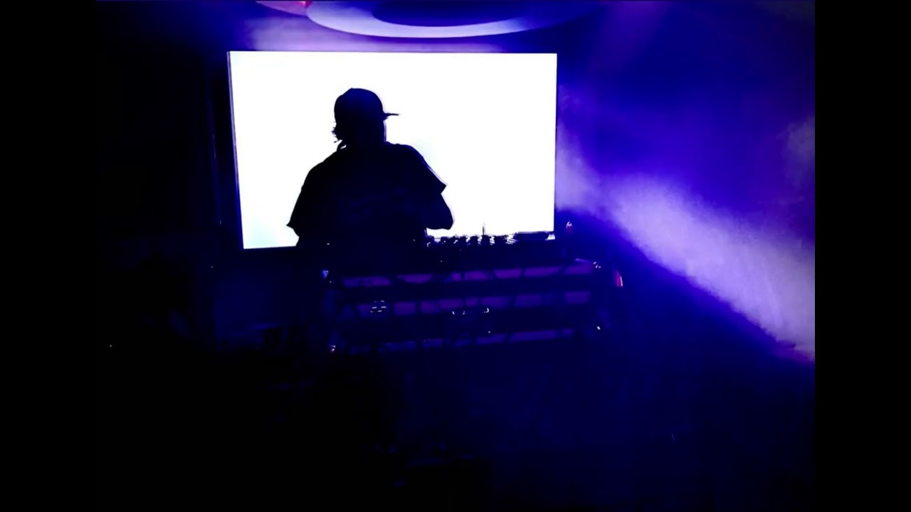 Chema-WhatPeoplePlay 01 (Nov25)