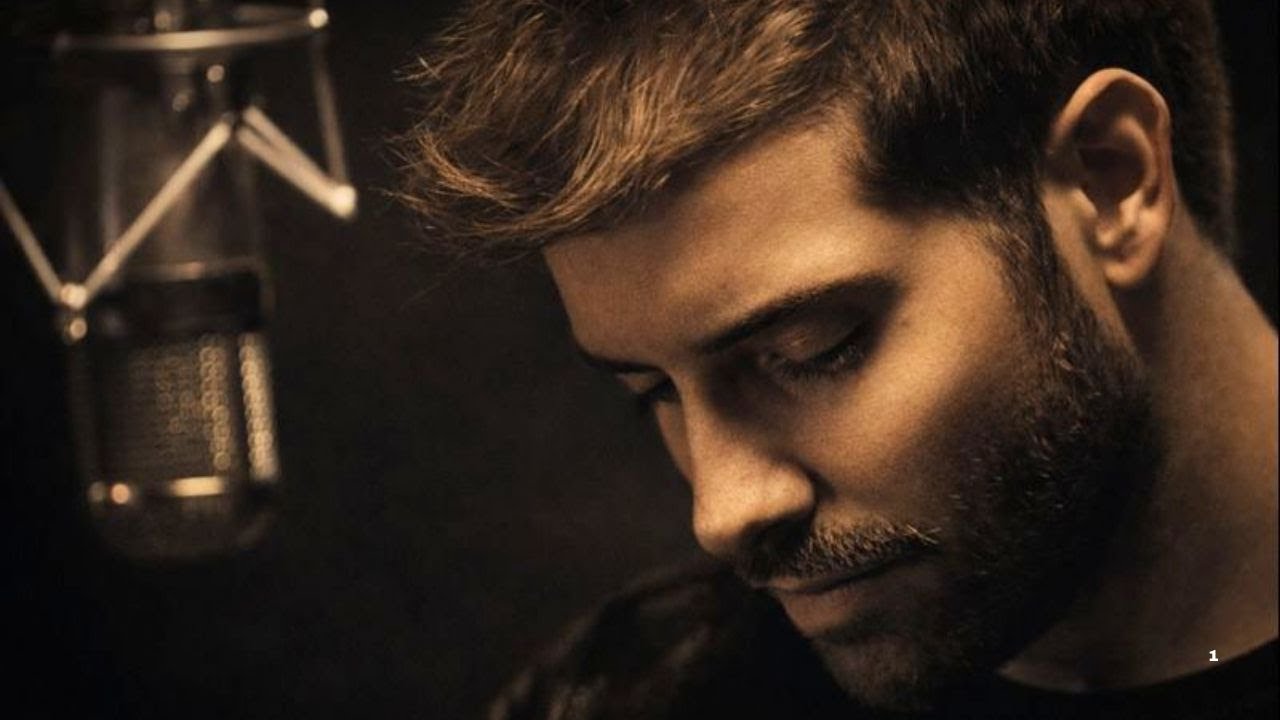 MI VOZ SE ROMPE EN TU AUSENCIA - EL ESTILO DE PABLO ALBORÁN