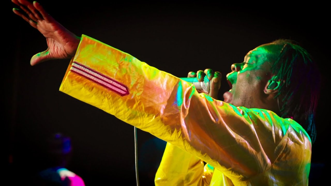 Baaba Maal - Freak Out Ft. The Very Best (Official Video)