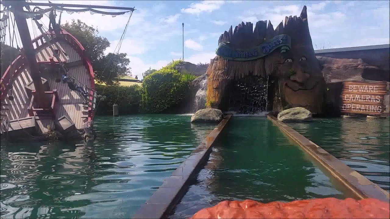 Log Flume Ride, Rainbows End Auckland NZ 5/1/2016.