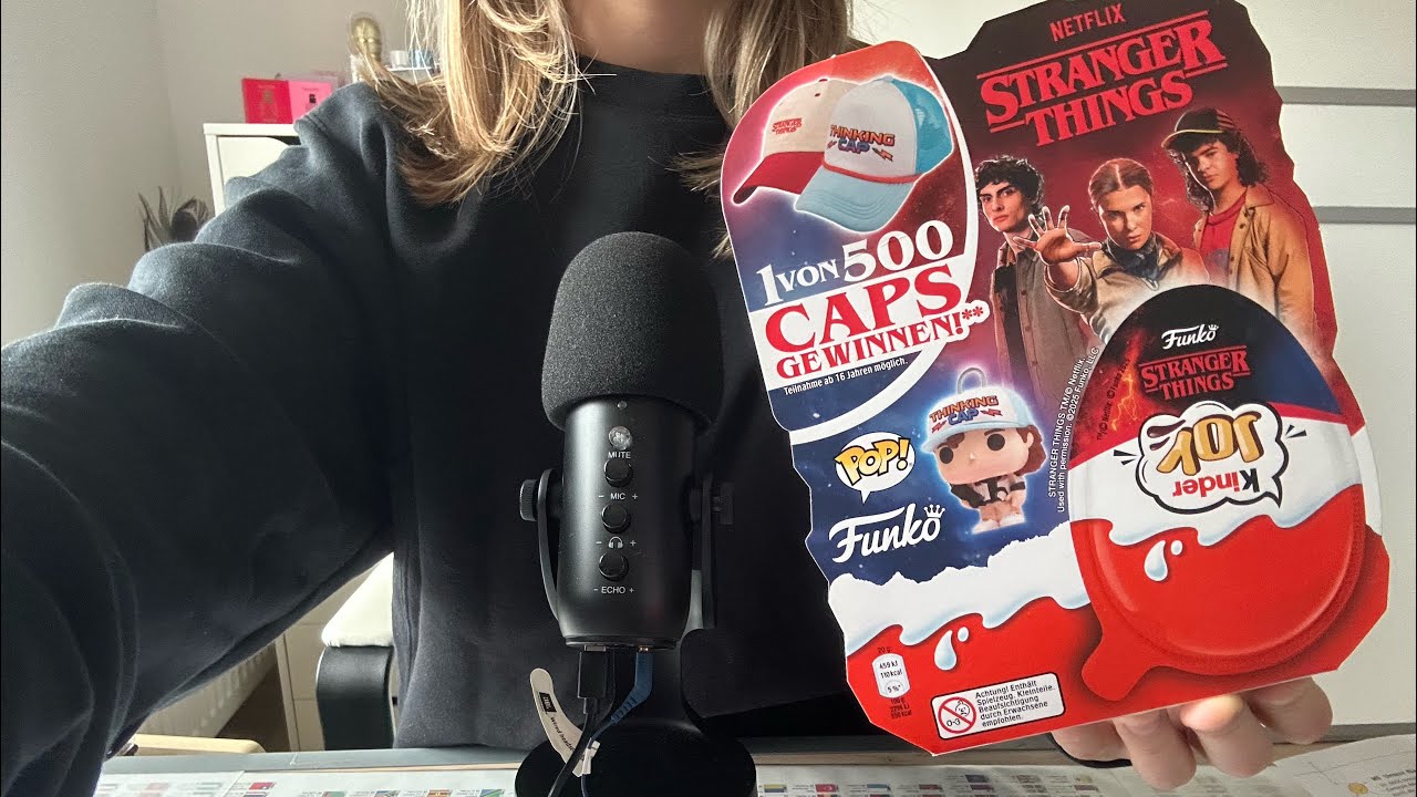 Opening Stranger Things Kinder Joy ASMR