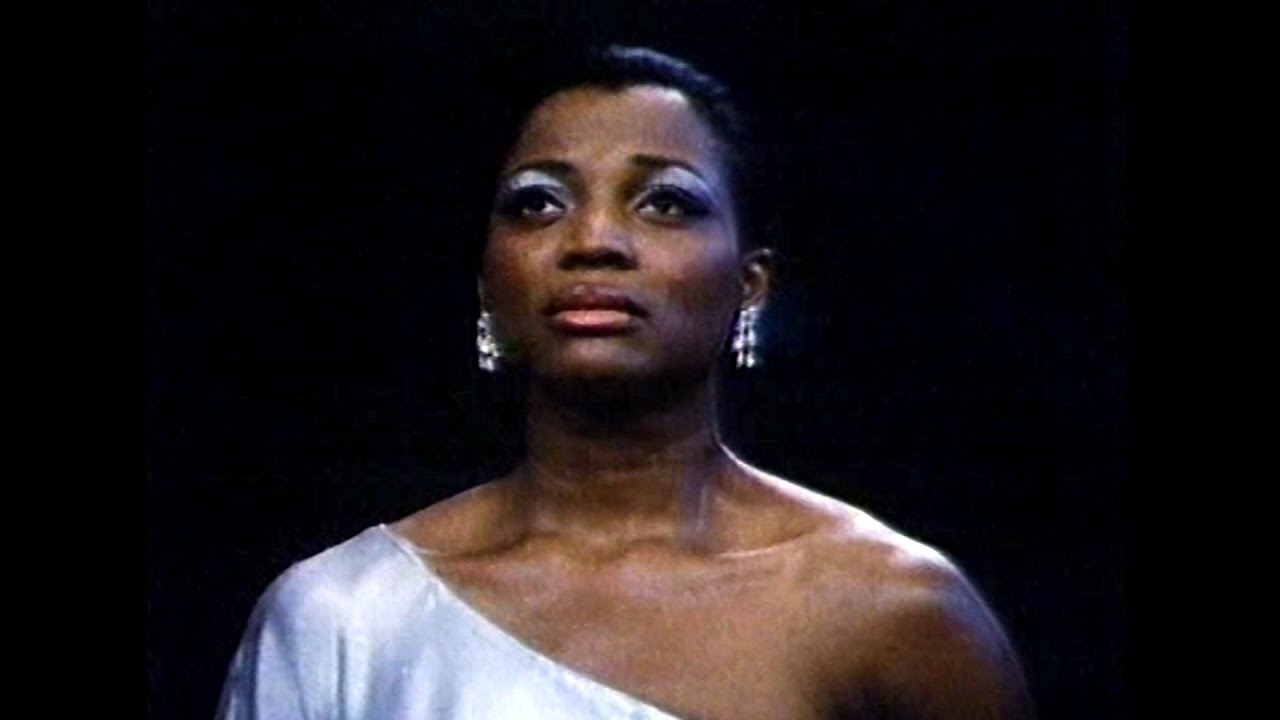 Diva (1981) - Wilhelmenia Wiggins Fernandez - Aria from Catalani's 