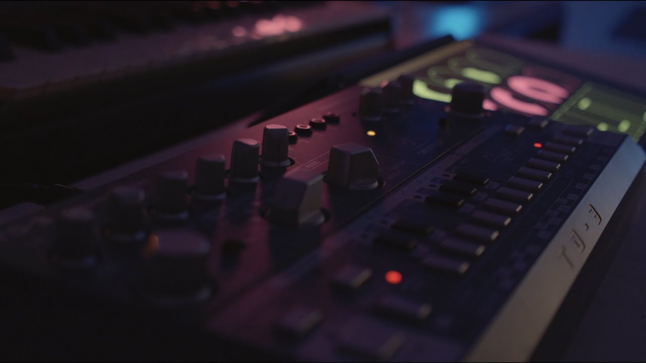 Behringer TD-3 - Chilled Underground House Performance