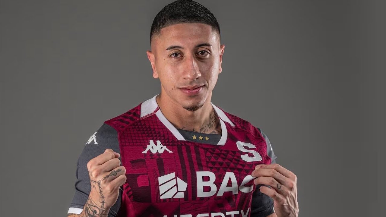 Se merecen la silbadita!! 
