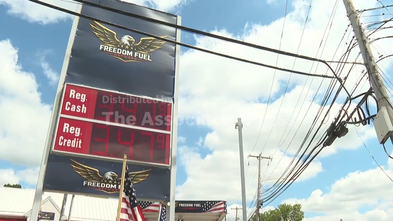 Смешанная реакция на заправке Freedom Fuel в пригороде Филадельфии