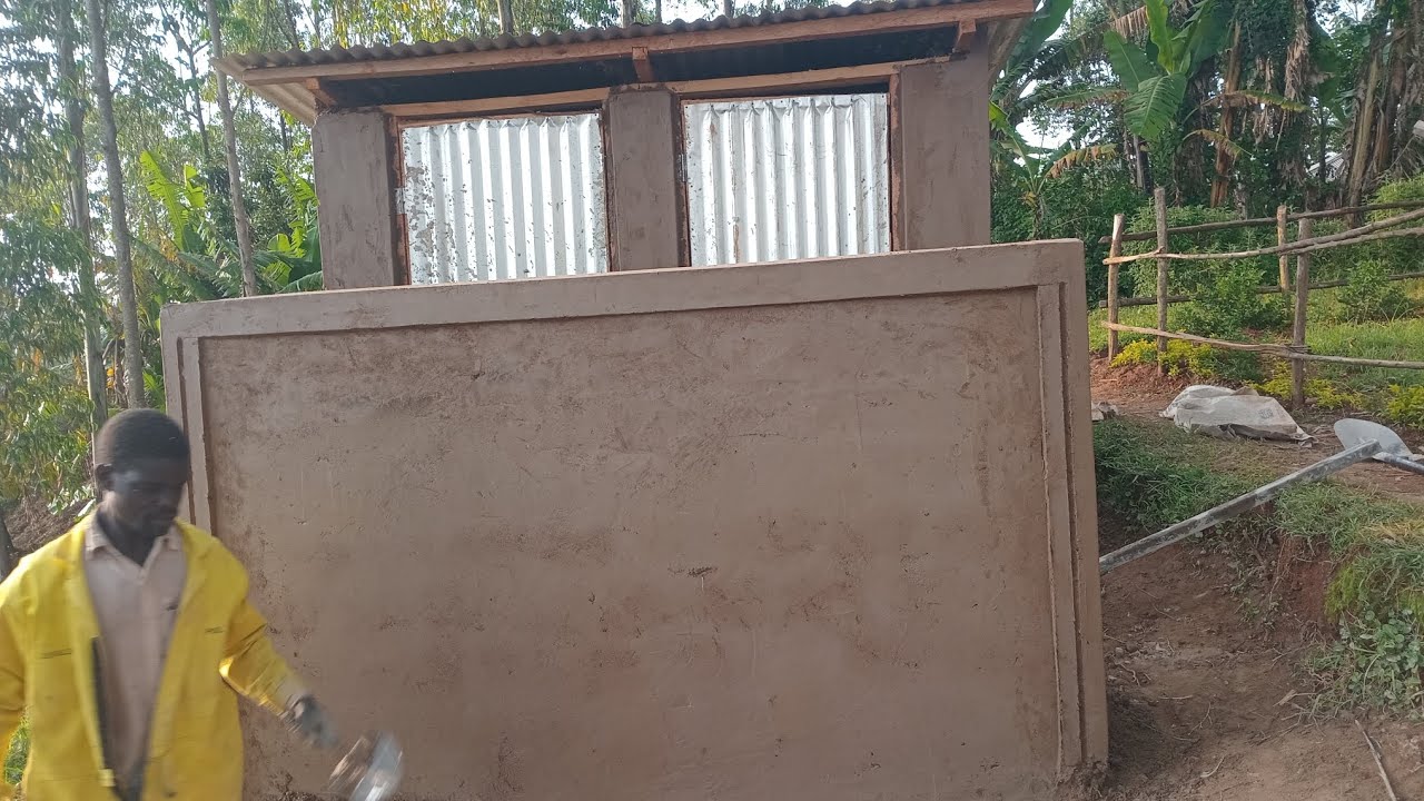 Официально сантехника в моем туалете полностью заделана, но вода продолжает течь.