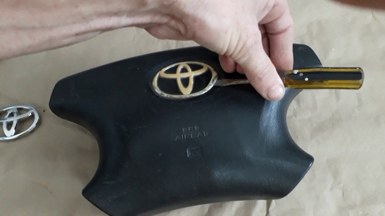 Troca do emblema do volante da Toyota Hilux