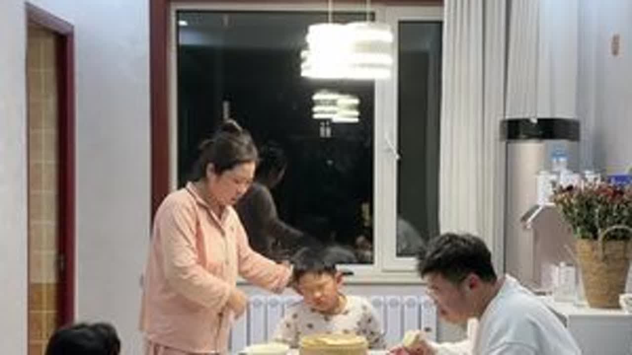 如果陪伴有痕迹在一日三餐中……#记录自己的点点滴滴 #做早饭的妈妈 #平凡的生活简单的幸福