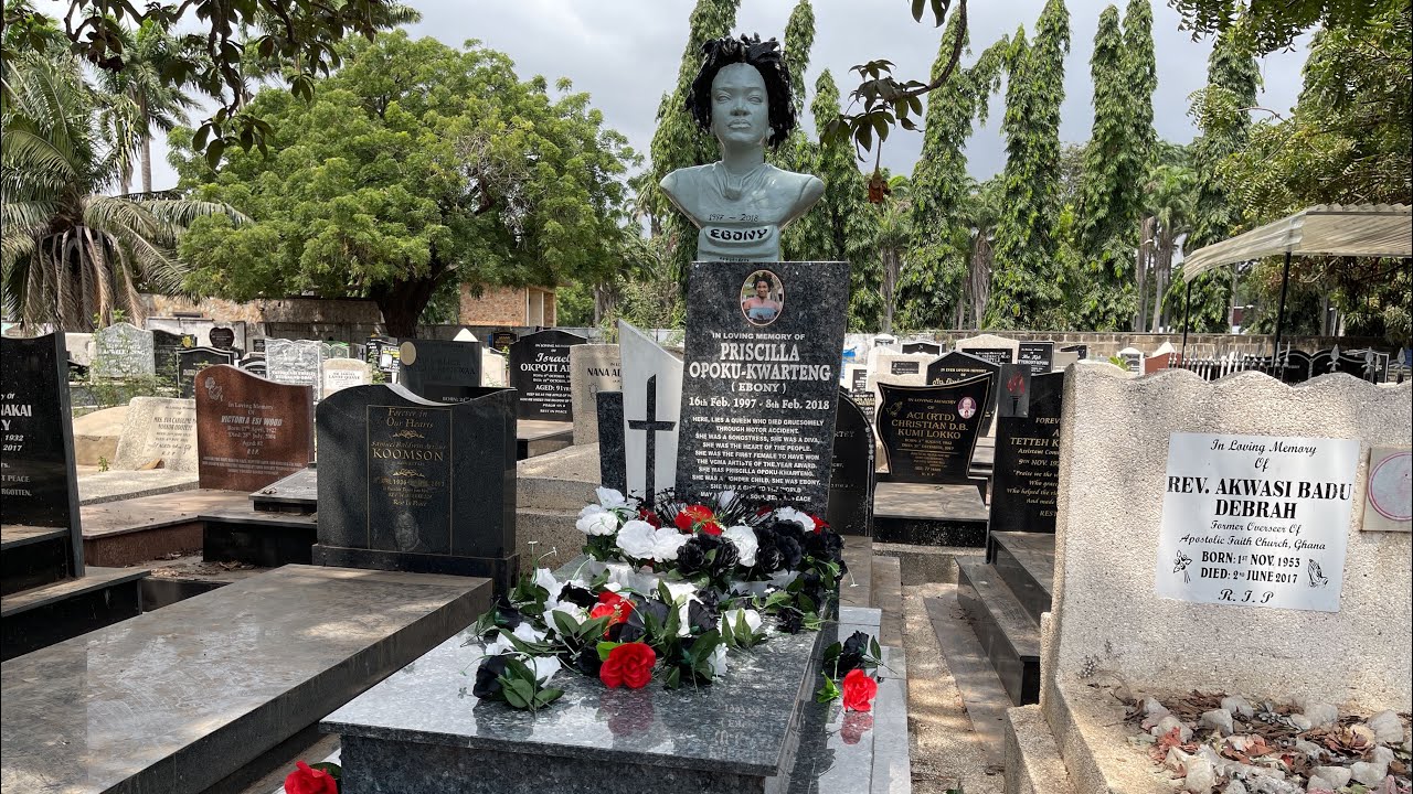 EBONY REIGNS Dad and mum visit her