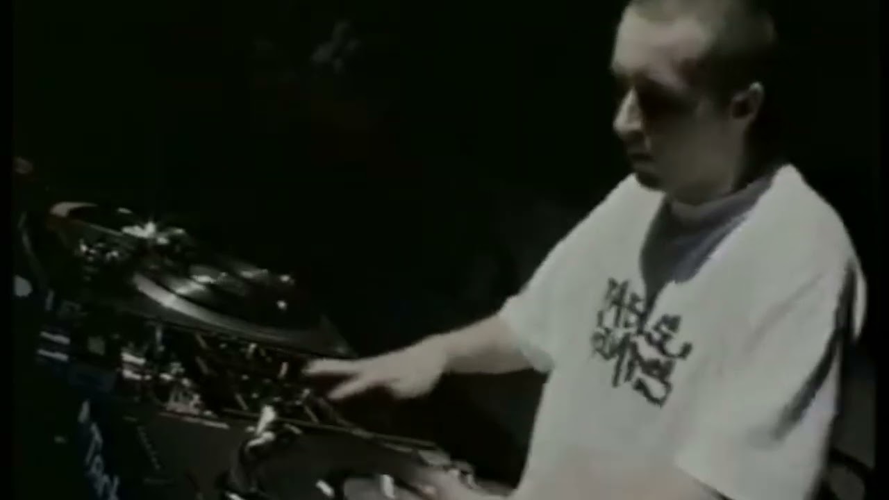 Ritchie Ruftone UK DMC Final 2001 clip