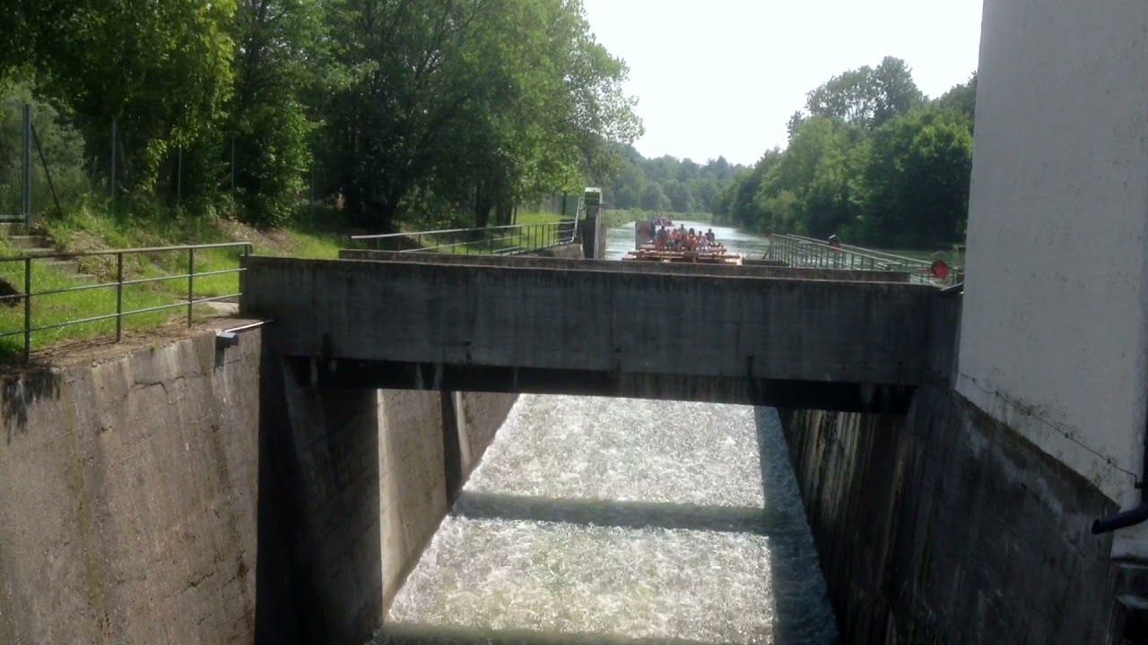 Isar Wehr Kanal Flo&szlig;rutsche