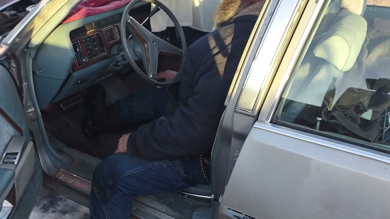 Will it run? Cold Start of the 1978 Pontiac Bonneville 301 V8