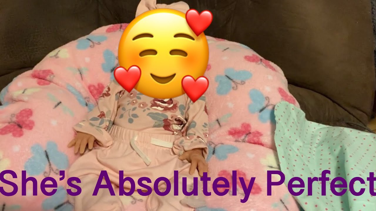 Blanket reveal. She&rsquo;s home! My new silicone baby is a dream 💕