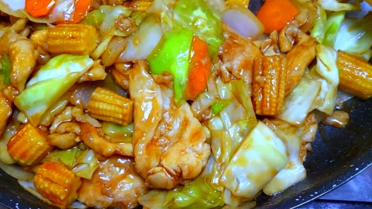 Tender & Juicy Chicken Stir-fry With Cabbage