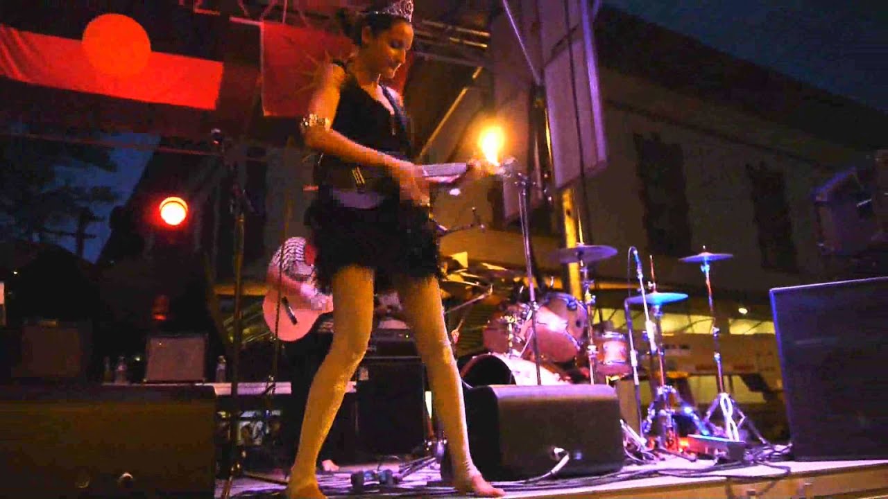 Taimane Gardner at HALLOWBALOO 2013 Honolulu Hawaii