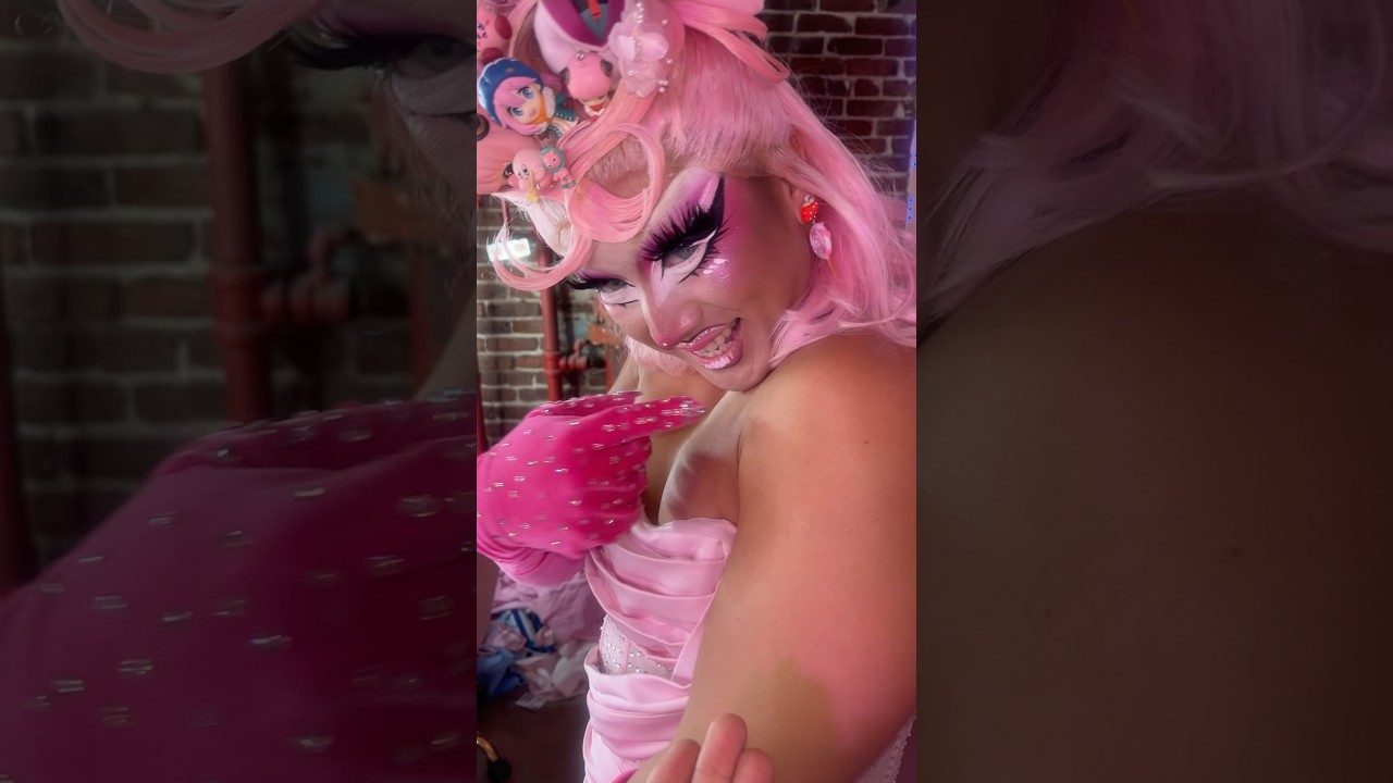 Smells like a sticker #rockmsakura #dragrace #rpdr