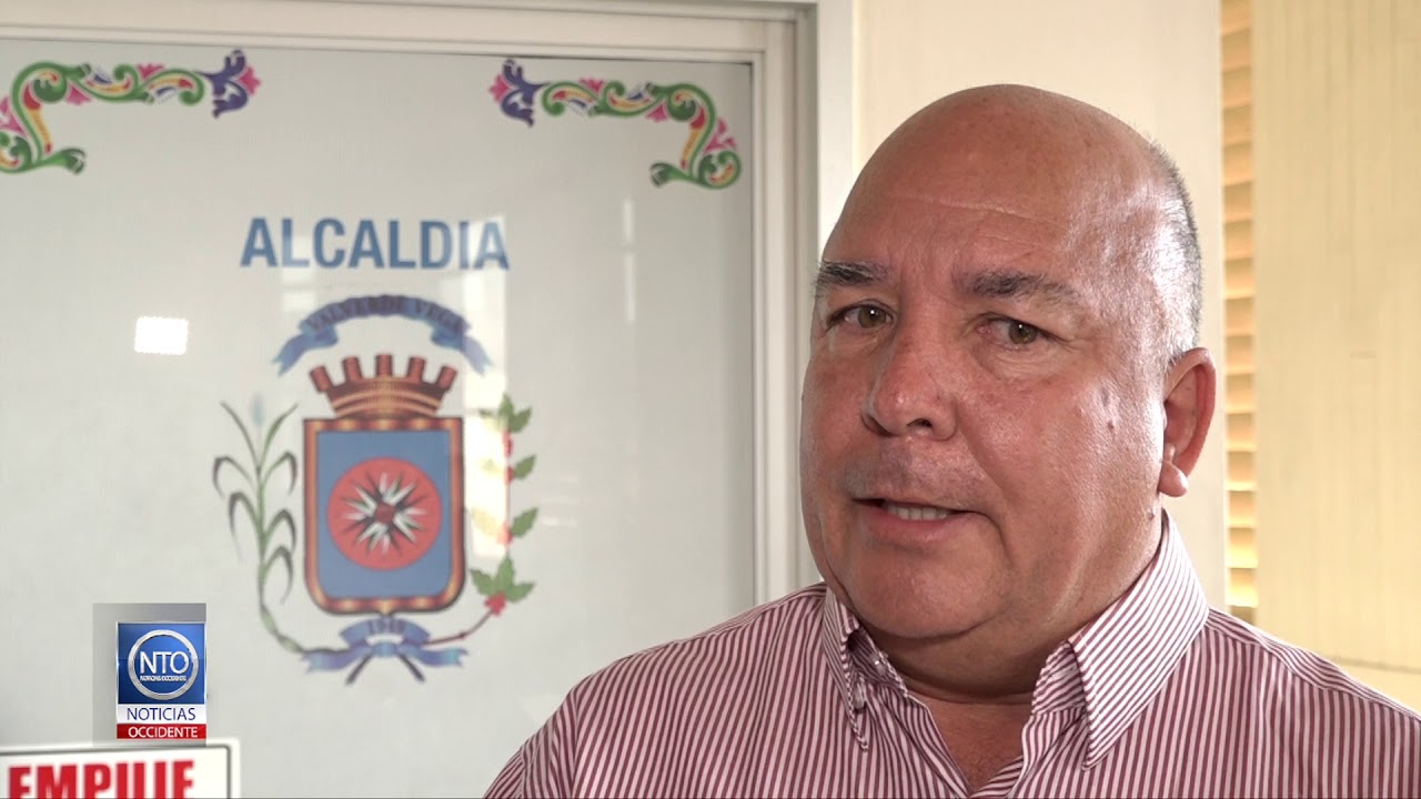 Desalojo de casas en las márgenes del Río Sarchí genera polémica.