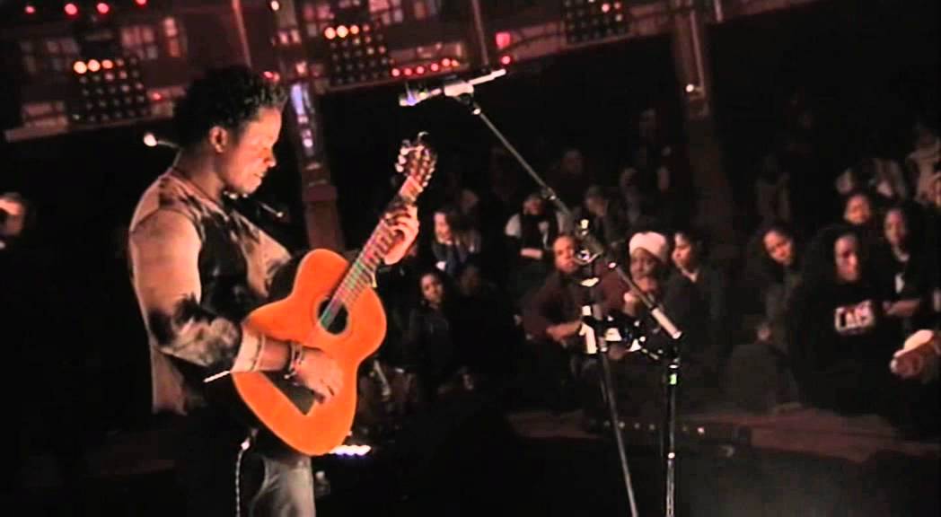 Blick Bassy live a Cabaret Sauvage Zando Music