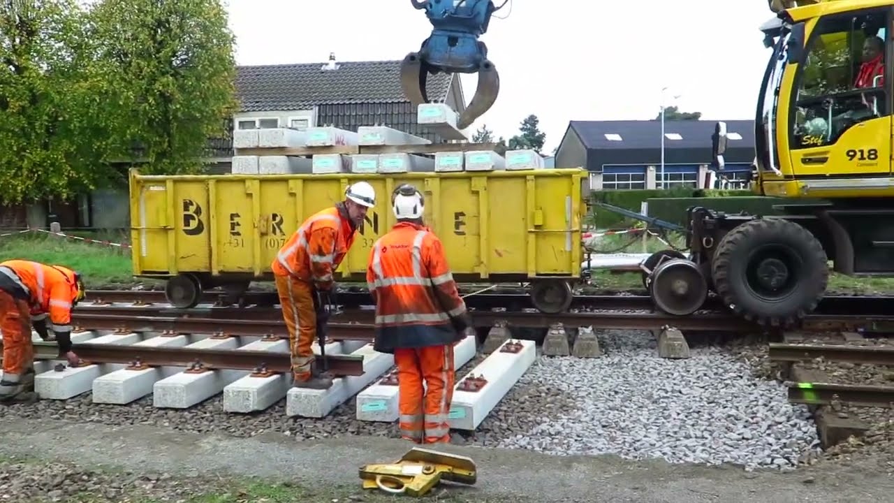 Ijzeren Rijn Spoorlijn vernieuwd in Budel-Schoot 