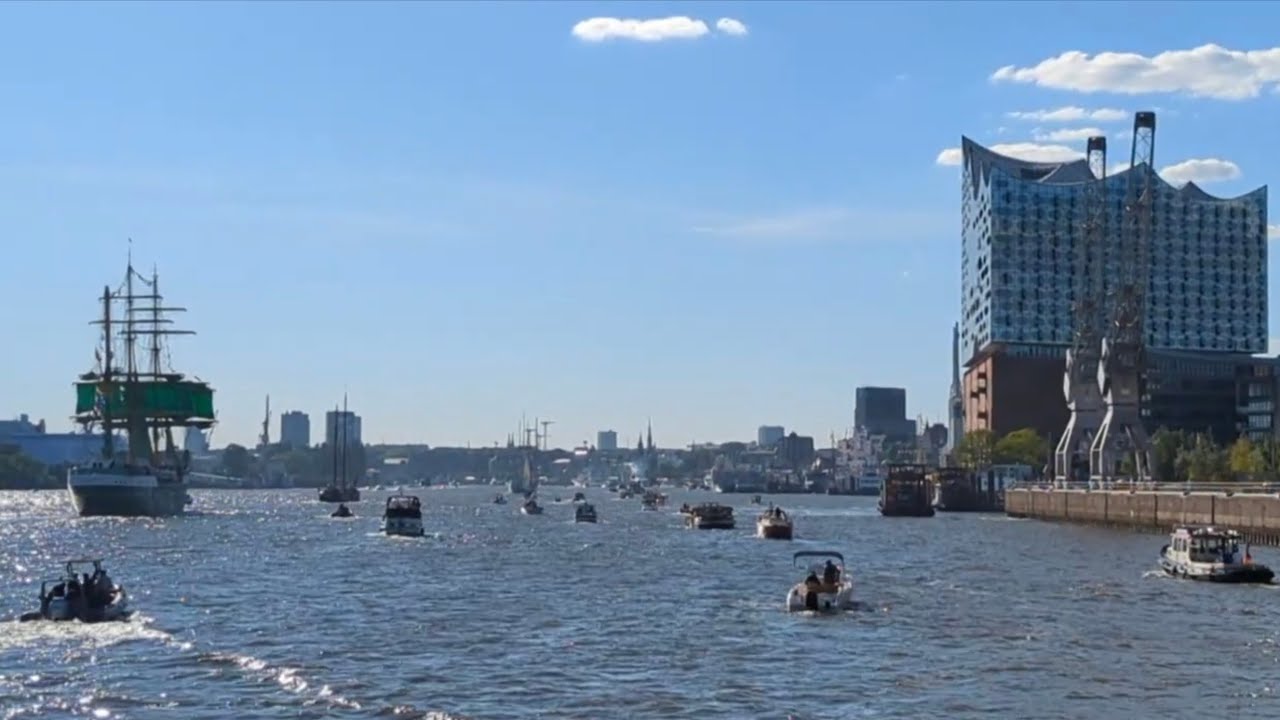 Auslaufparade 2024 auf dem Eisbrecher Stettin 
