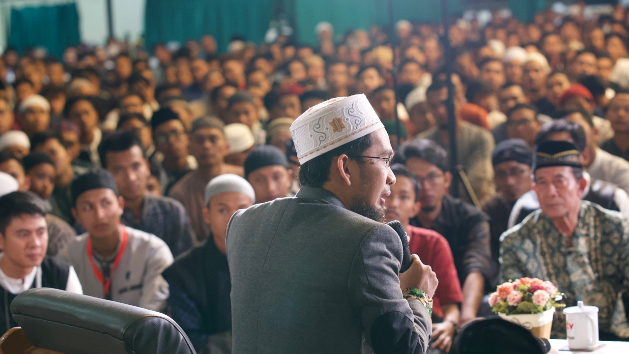 AQSO: Tafsir Surah Al-Fatihah (Episode 2) - Ustadz Adi Hidayat
