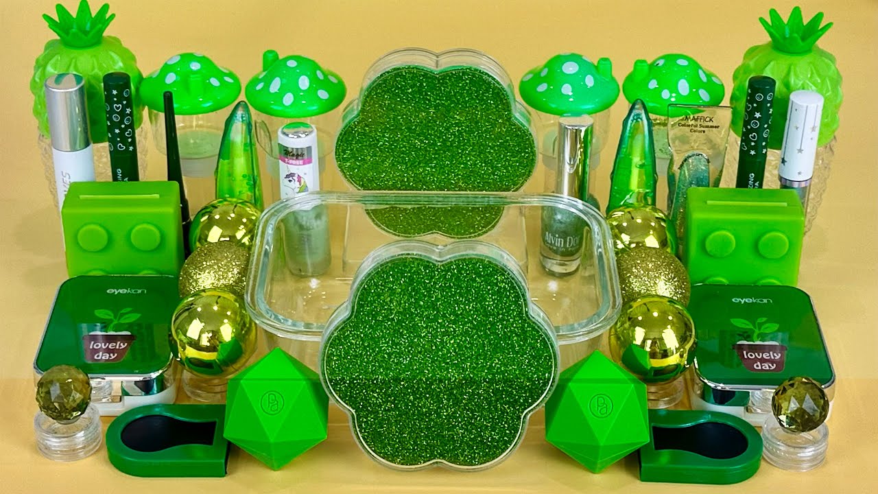 GREEN SLIME. Mixing makeup and glitter into Clear Slime. Satisfying Slime Videos 2160p.