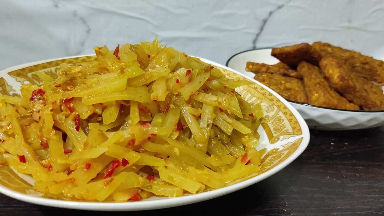 Resep tumis pepaya muda pedas dan Tempe goreng
