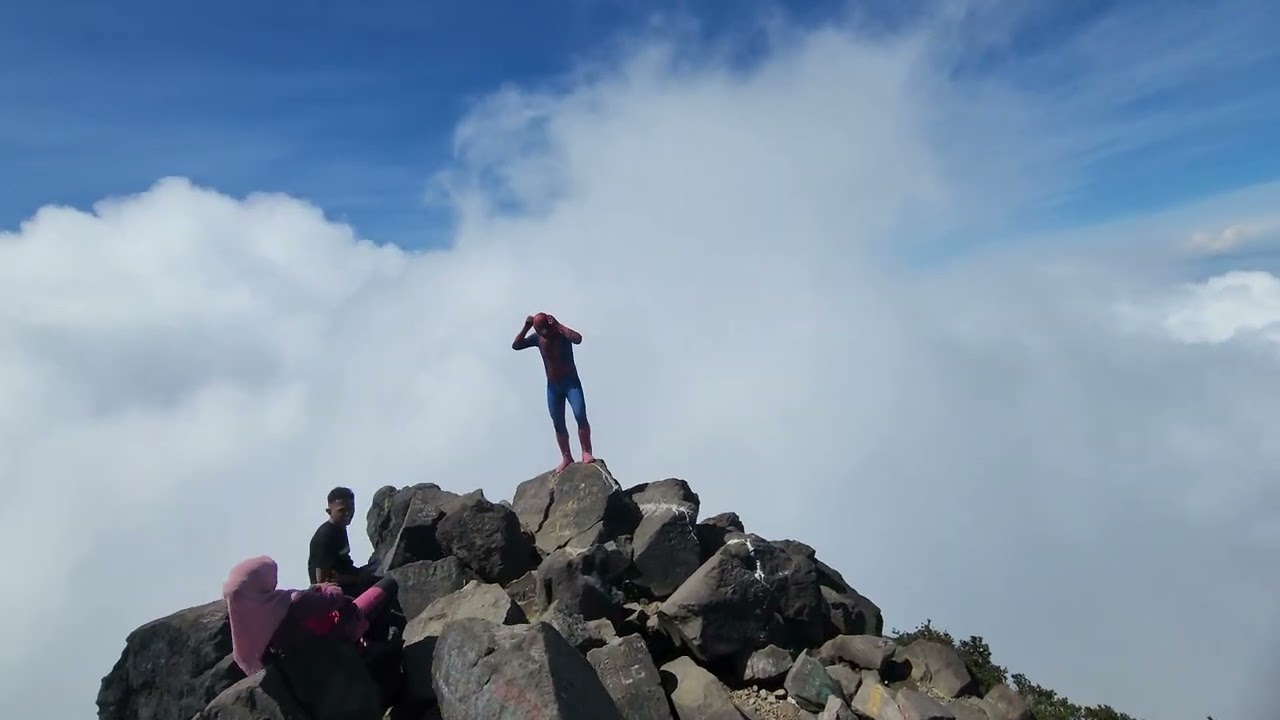 EXPLORE PUNCAK OGAL AGIL GUNUNG ARJUNO