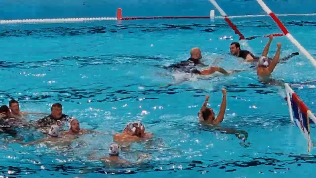 Kraj utakmice i radost vaterpolista u Parizu