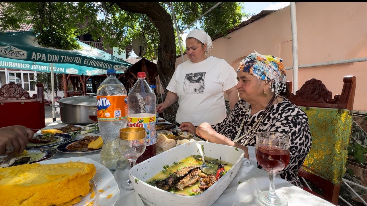 Patroana s-a îmbătat astăzi, l-a pus pe ginerele ei preferat să-i facă mămăligă în șatra la Strehaia