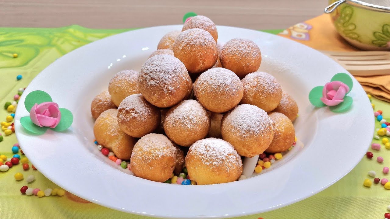 CASTAGNOLE DI CARNEVALE SOFFICISSIME SI SCIOLGONO IN BOCCA COSI GOLOSE E PROFUMATE UNA TIRA L' ALTRA