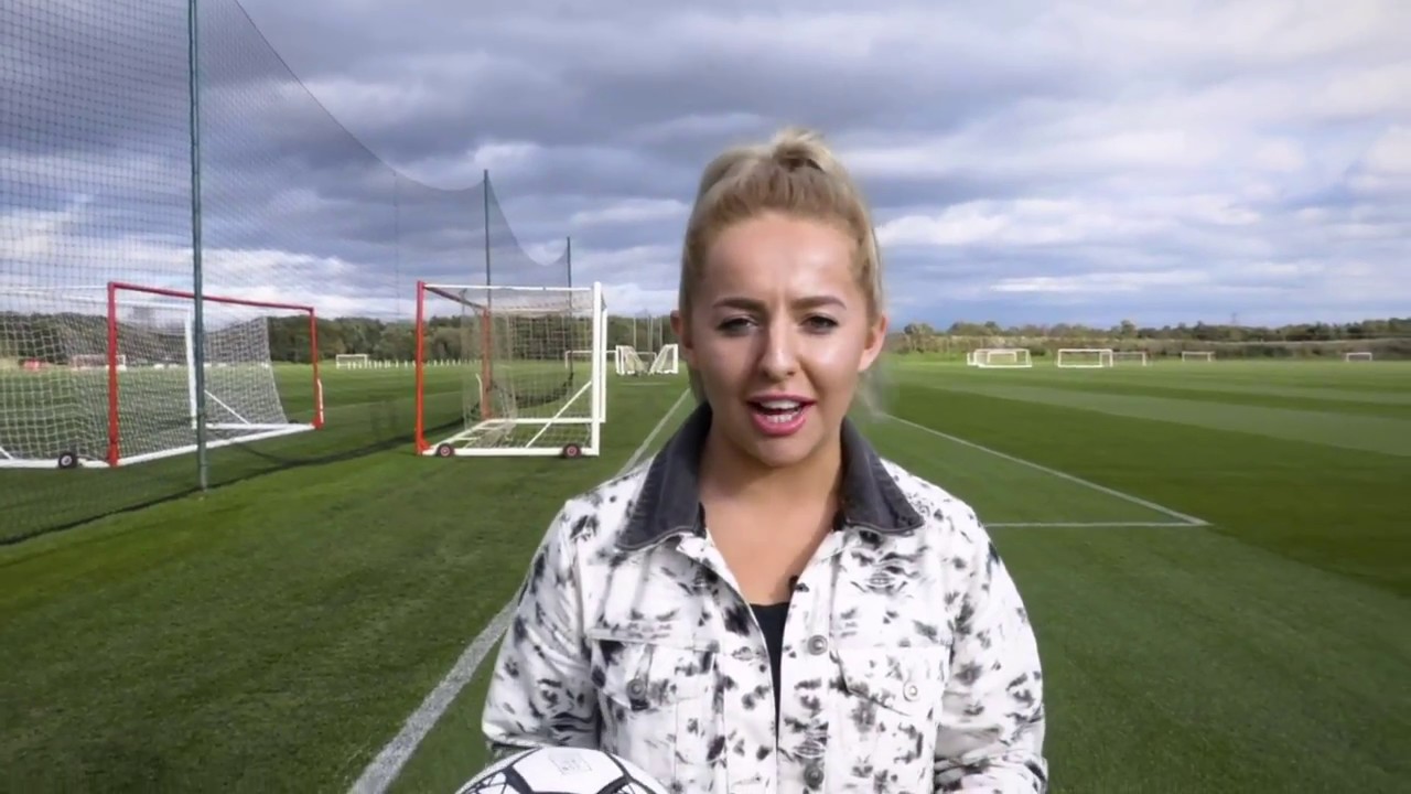 Freestyle Footballer Liv Cooke joins Common Goal