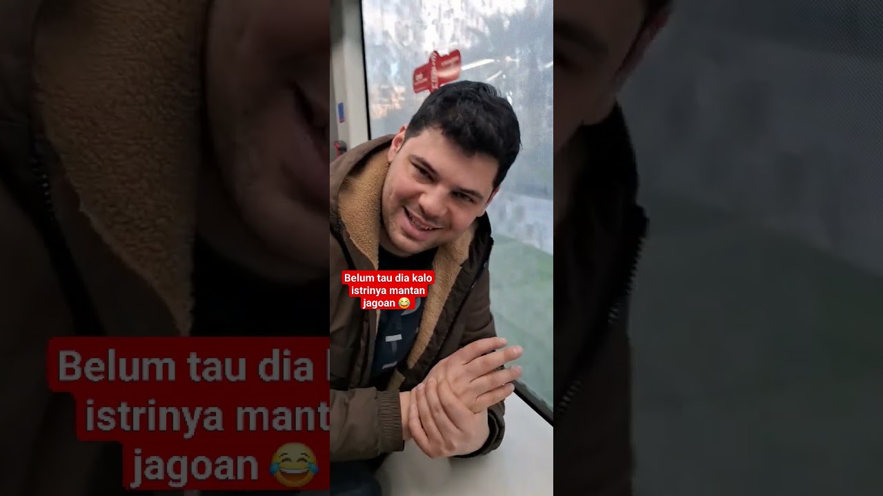 suami Turki minta di jotos istri#suamiturki#indoturki #kawincampur#hidupditurki #youtubeshort#shorts