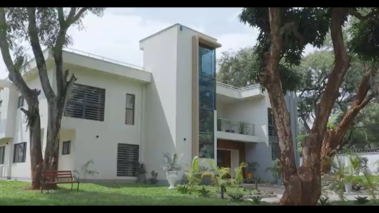 $2,000,000 MODERN HOUSE TOUR// RUNDA, NAIROBI, KENYA //LUXURY HOMES KENYA