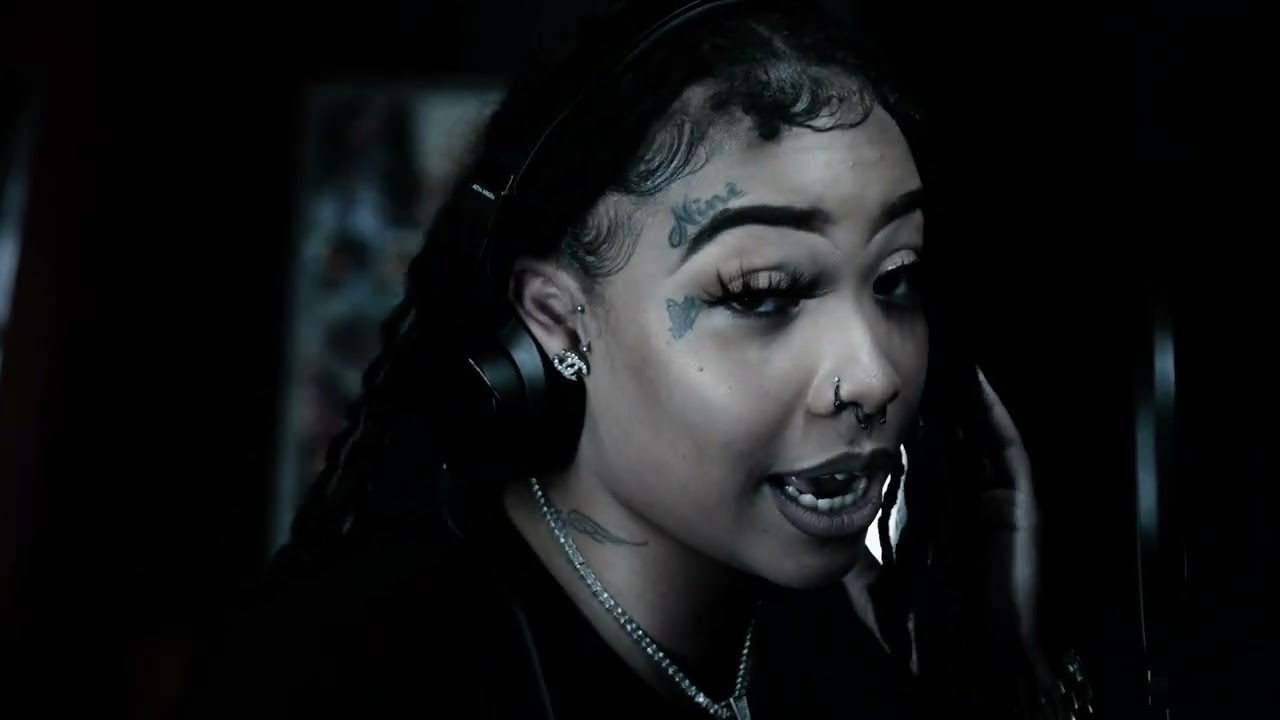 Murda Monroe - Ashton Martin Music (Official Music Video)