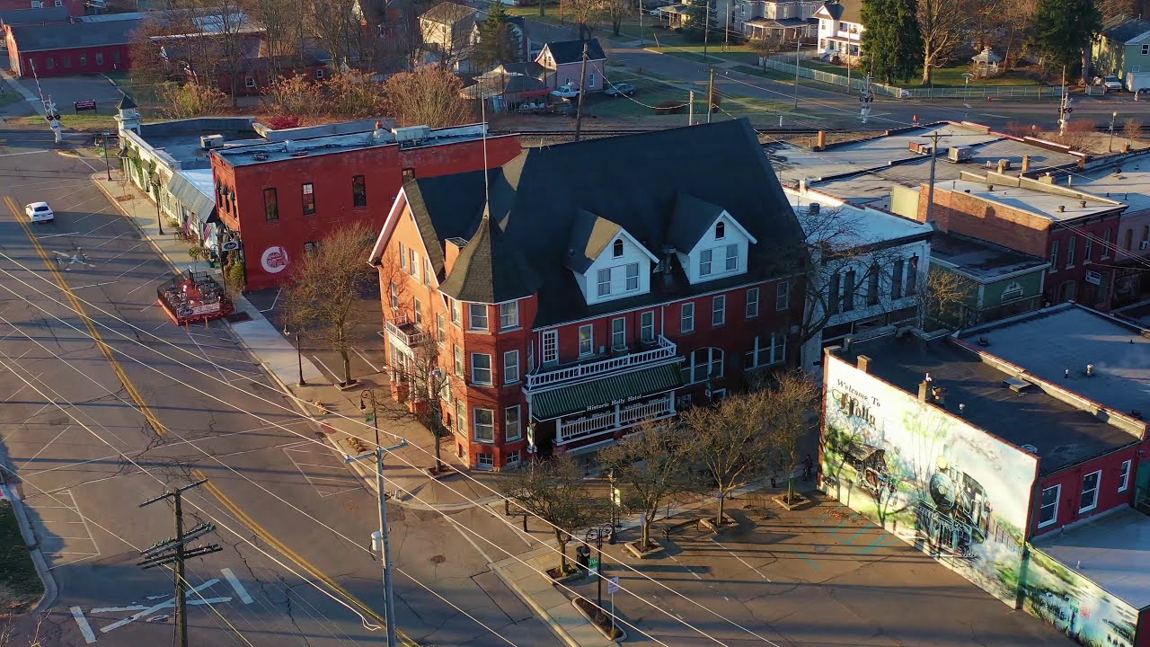 400ft Above Holly, Michigan