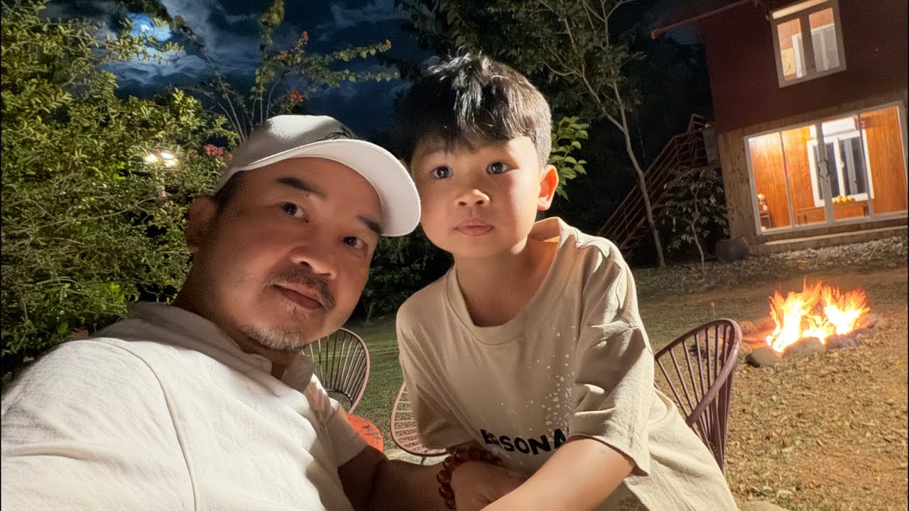 Đoàn Văn Báu is live!