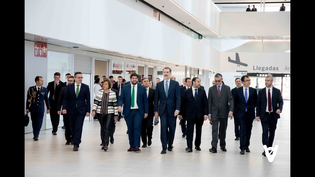 El Rey Felipe VI inaugura el Aeropuerto Internacional Región de Murcia