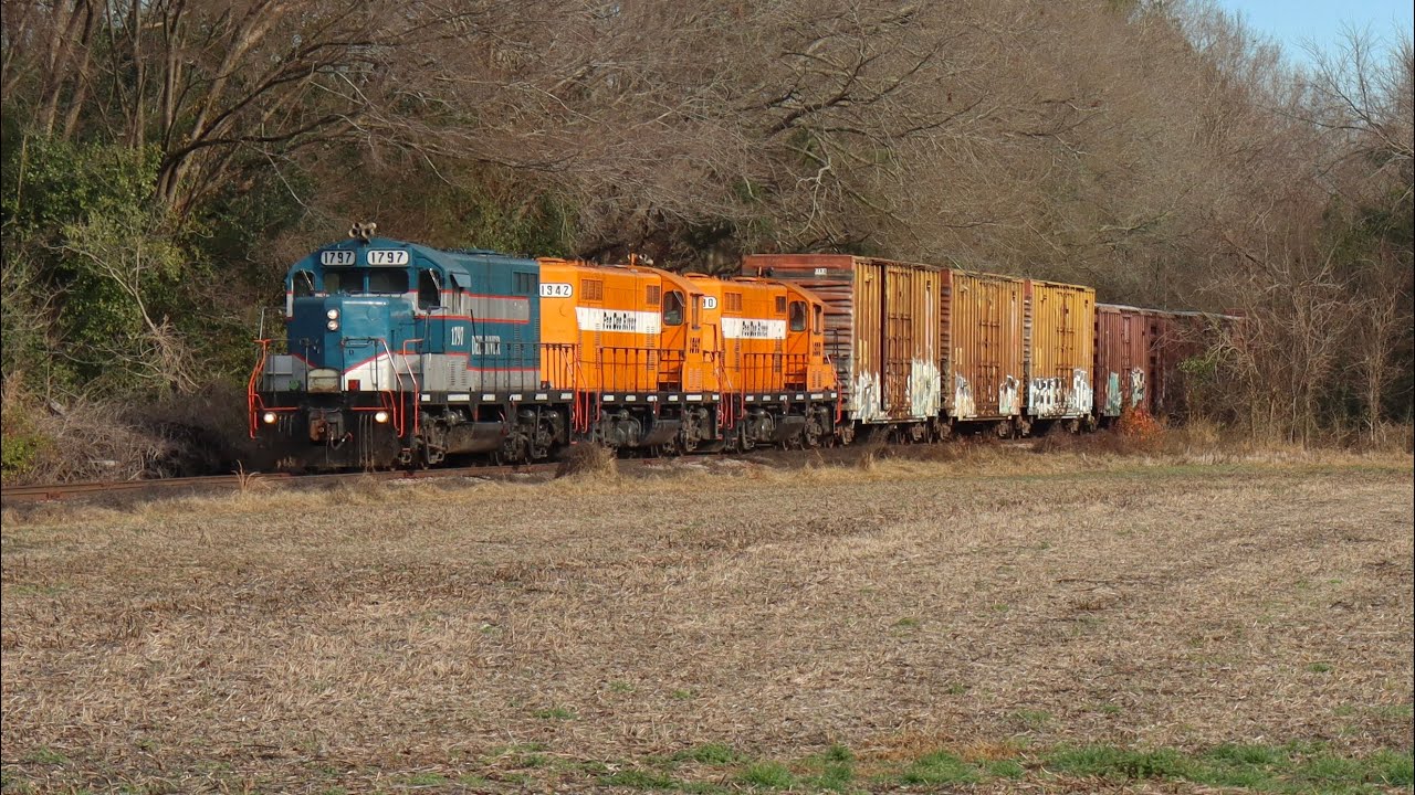 GP16 Trio on the Pee Dee River Railway