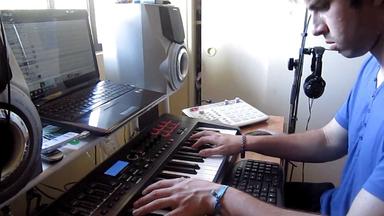 Live Looping Performance on REASON [ Novation Impulse 49 ]