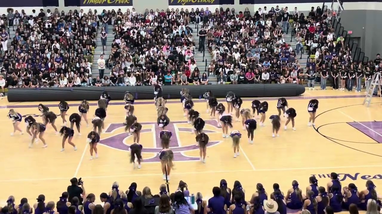 Timber Creek Sky Dancer and Violet Belle Western Pep Rally Pom 2024