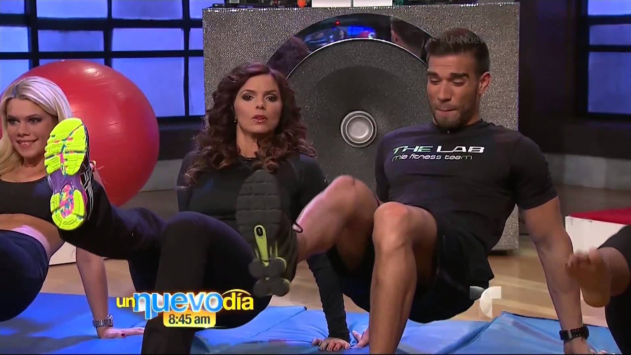 Ejercicios para mujeres | Un Nuevo Día | Telemundo