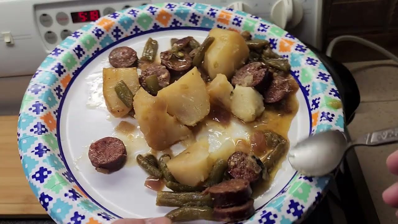 Сытное, ароматное блюдо из болотного картофеля.