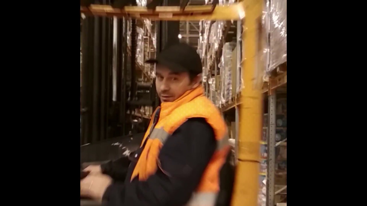 Работа на штабелере. Склад