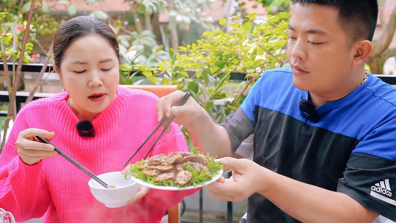 ĐI CHƠI VĂN MIẾU – QUỐC TỬ GIÁM | THƯỞNG THỨC CHẢ CÁ LÃ VỌNG NỔI TIẾNG | TUYÊN XINH GÁI