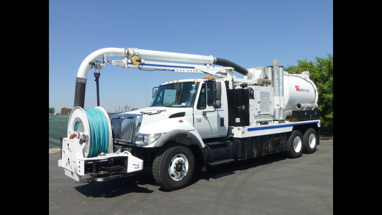 2005 International 7400 Vac-Con V309LHA Vacuum Truck