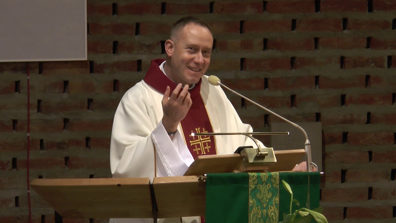 Ks.Dominik Chmielewski w parafii św. Halvarda w Oslo - EUCHARISTIA część 1